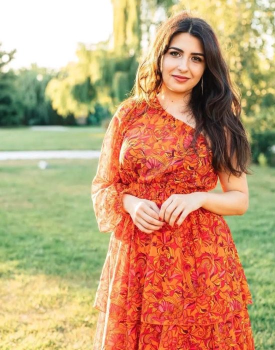 YASEMIN YASEMIN